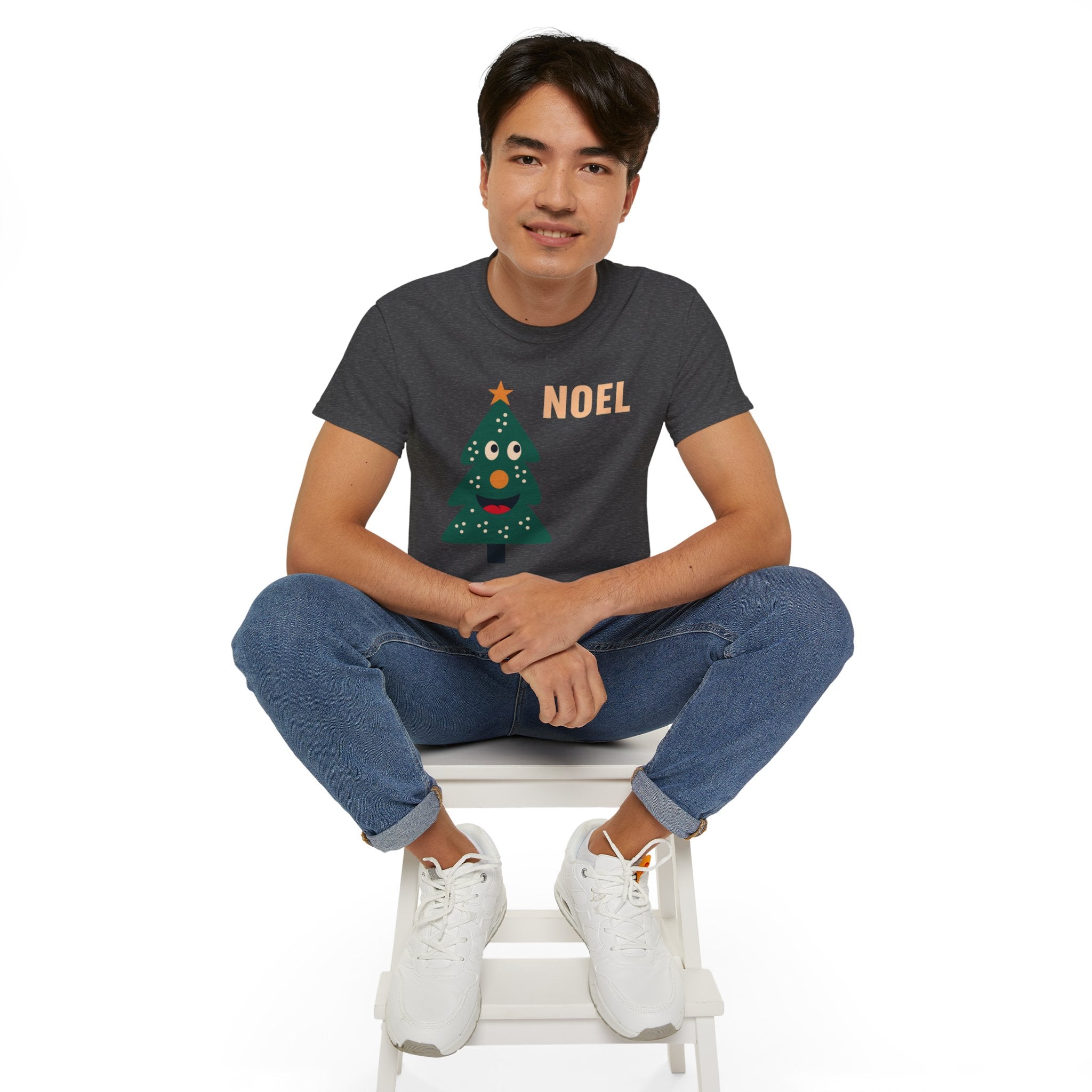 Noel Christmas Tree T-Shirt | It's Always Sunny in Philadelphia | Mac Shirts